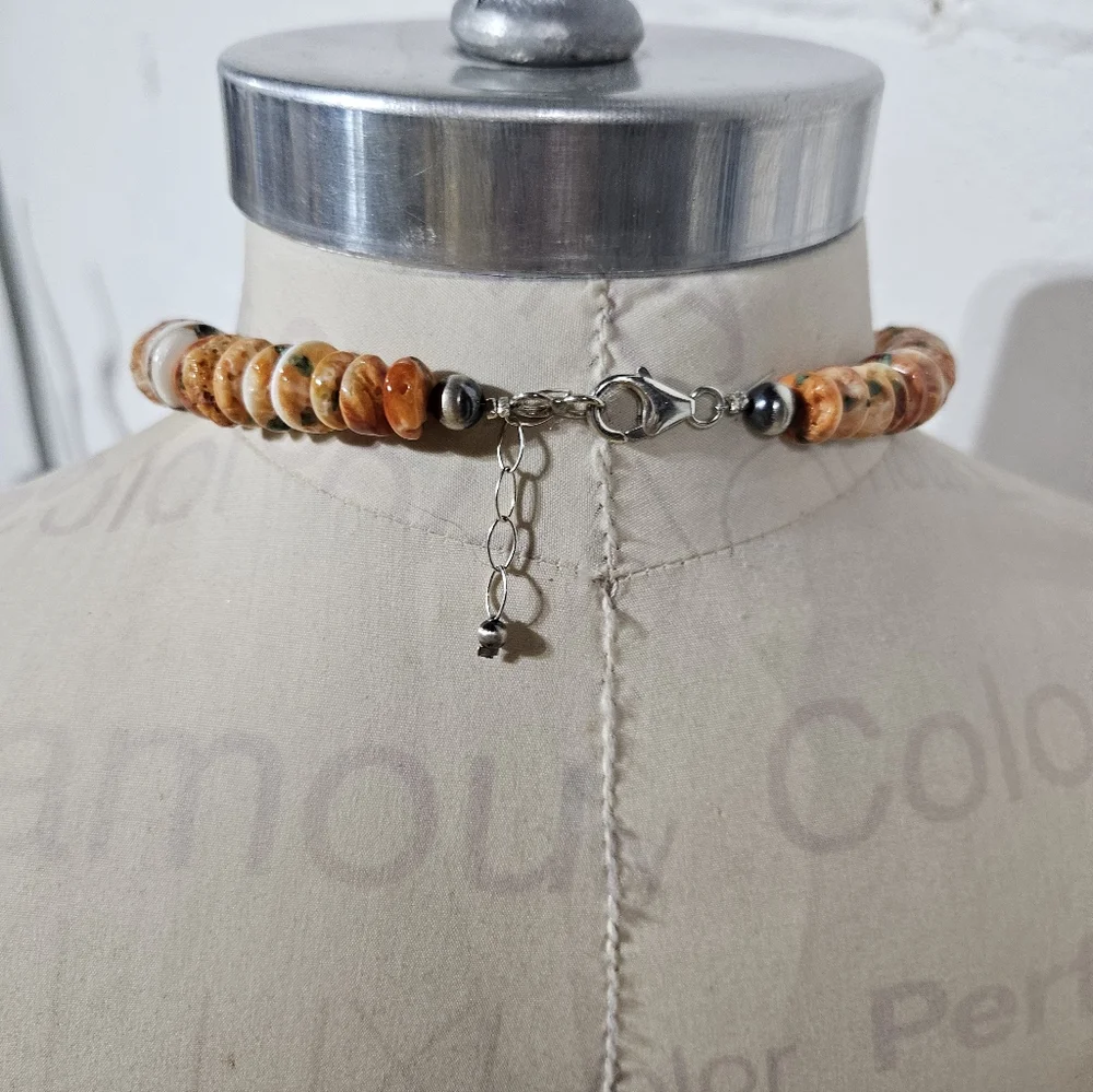 Native Made Neclace - Picture 2 of 2